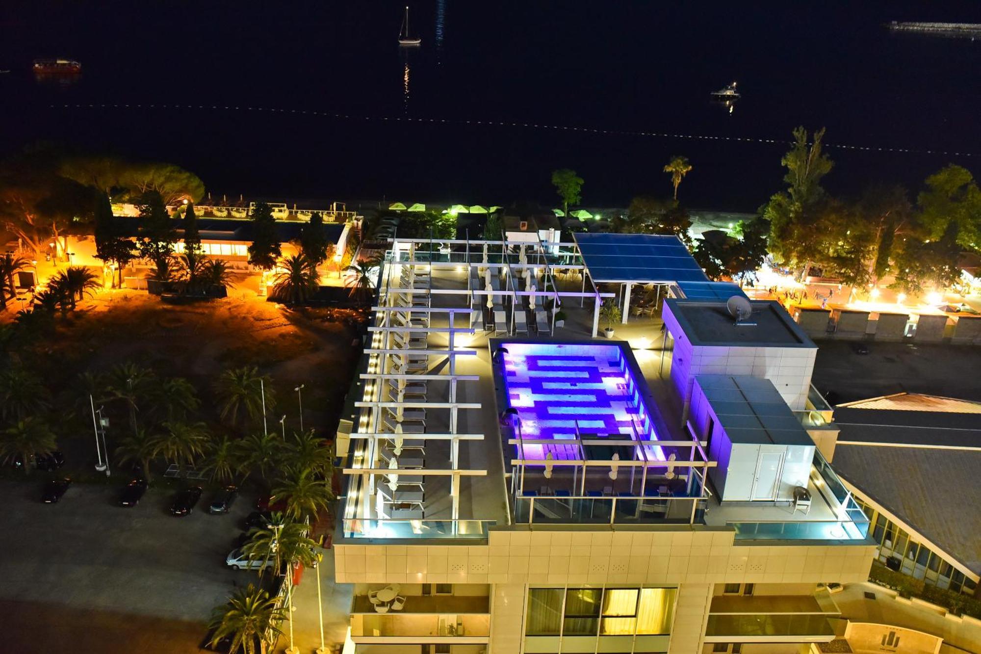 Lux Sunrior Apartament Budva
