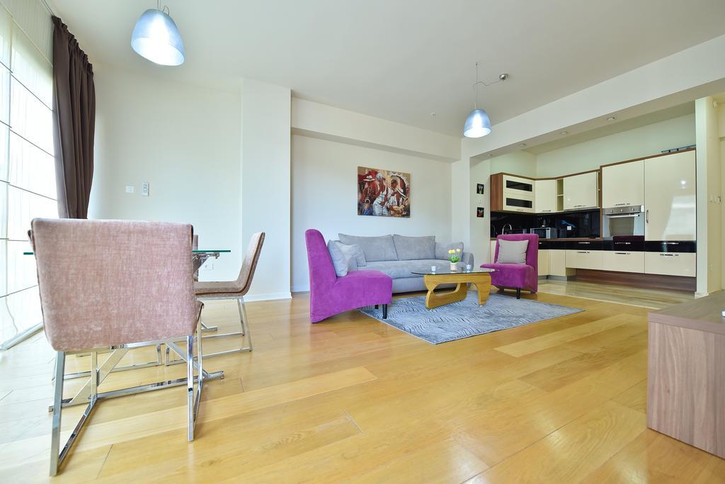 Lux Sunrior Apartament *