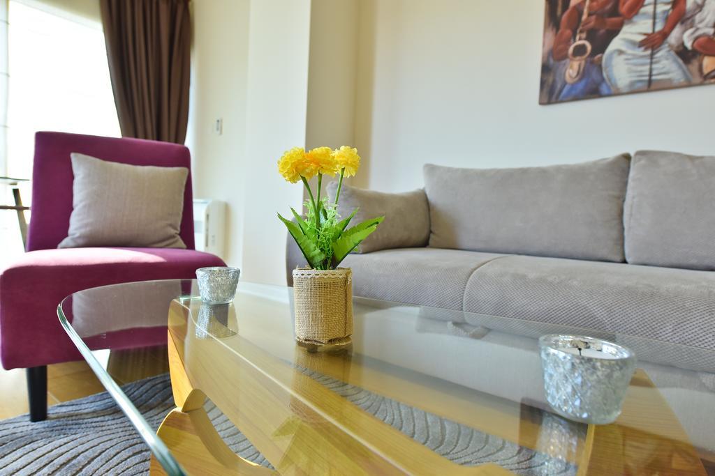 Lux Sunrior Apartament *